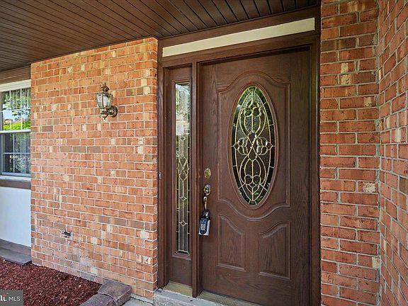 3rd image of 133 Channing Dr