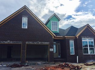 937 Brookwood Ln, Maryville, TN 37801