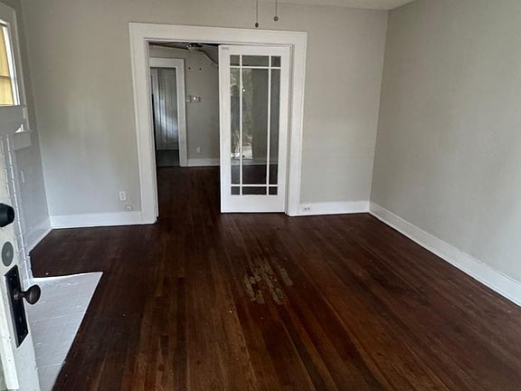 4th image of 700 Cumberland St #1