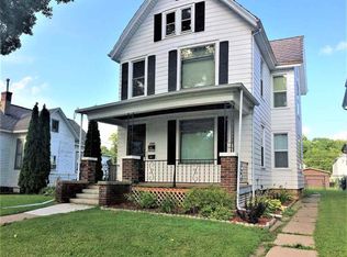 2548 Jackson St, Dubuque, IA 52001