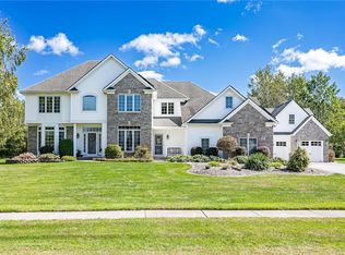 24 Hampstead Dr, Webster, NY 14580