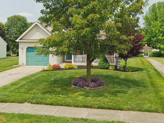 3rd image of 415 Country Way