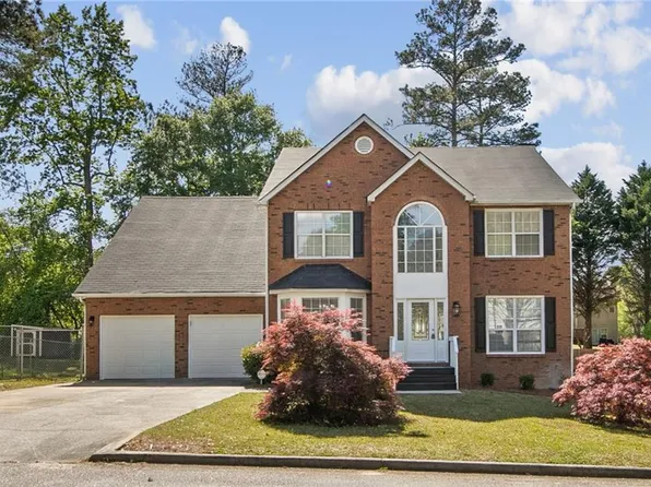 1248 Huntington Place Cir, Lithonia, GA 30058
