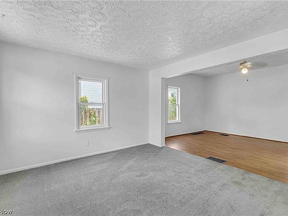 2nd image of 315 Plymouth Ave