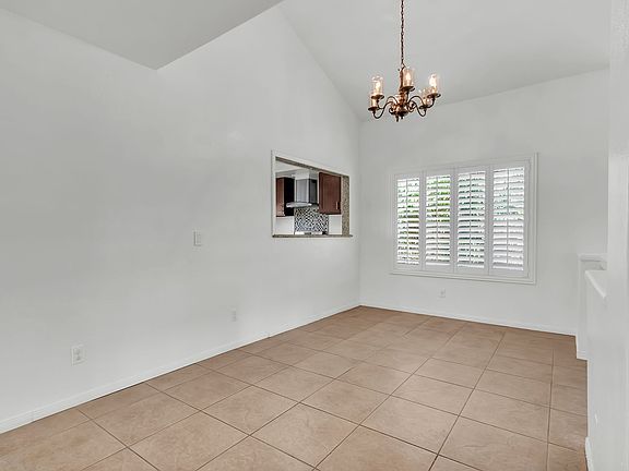 5th image of 2750 N Canal St