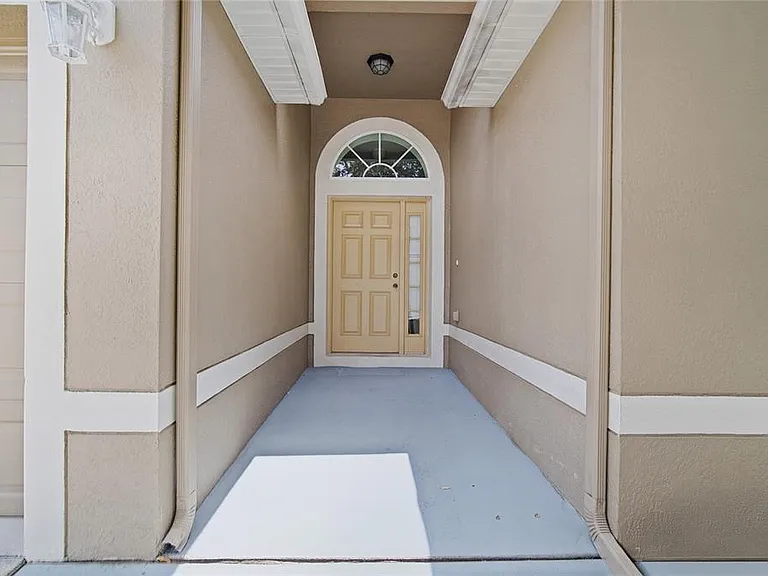 265 Jocelyn Dr — Photo 7