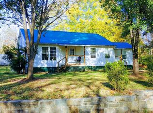 300 Black Hill Rd, Bryson City, NC 28713