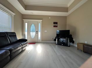 151 Warner Ave #1, Bonner Springs, KS 66012