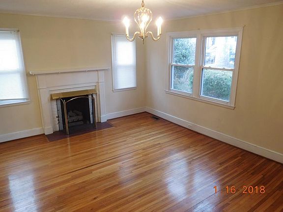 3rd image of 1207 Jones St