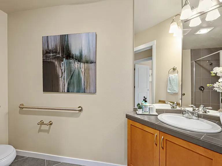 16141 Cleveland St #203 — Photo 13