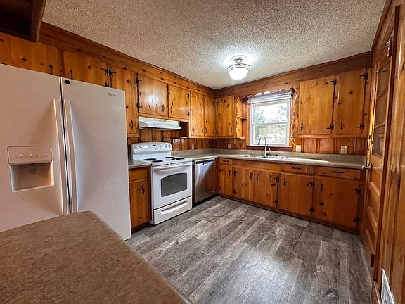 5th image of 1152 McDonald Ave