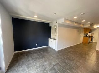 113 Ferry St #2F, Newark, NJ 07105