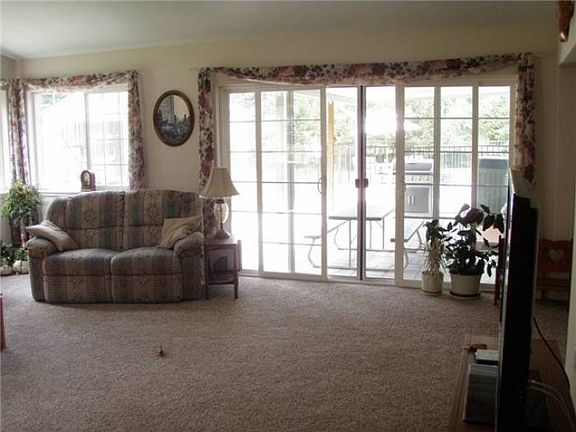 3rd image of 14544 Wiley Ln SE