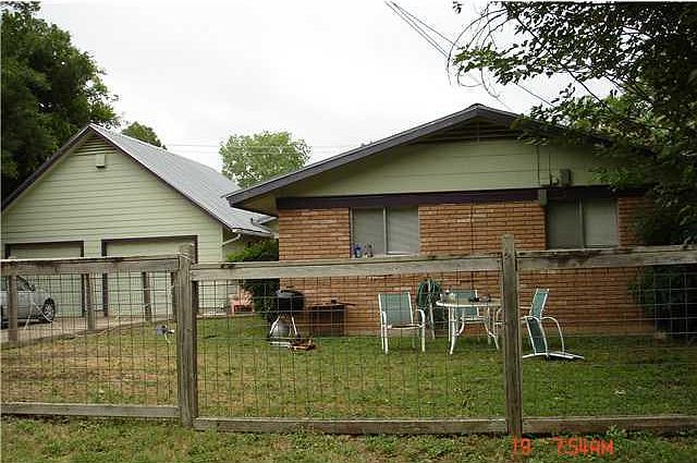 1st image of 4107 Lewis Ln #B