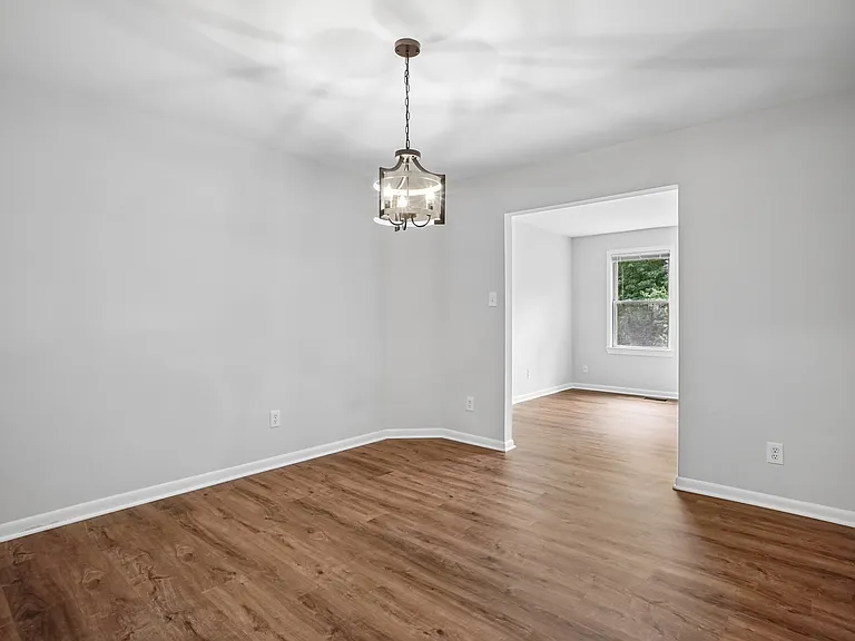 5128 Cliffhaven Dr — Photo 12