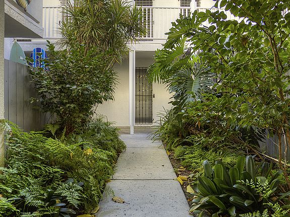 2nd image of 2112 Garnet Ave APT 2C