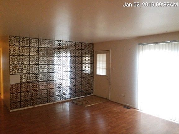 4th image of 19356 Oak Ave #1