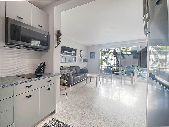 2nd image of 741 Bayshore Drive #5S