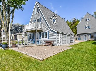 1210 N Eagle Lake Dr, Kalamazoo, MI 49009