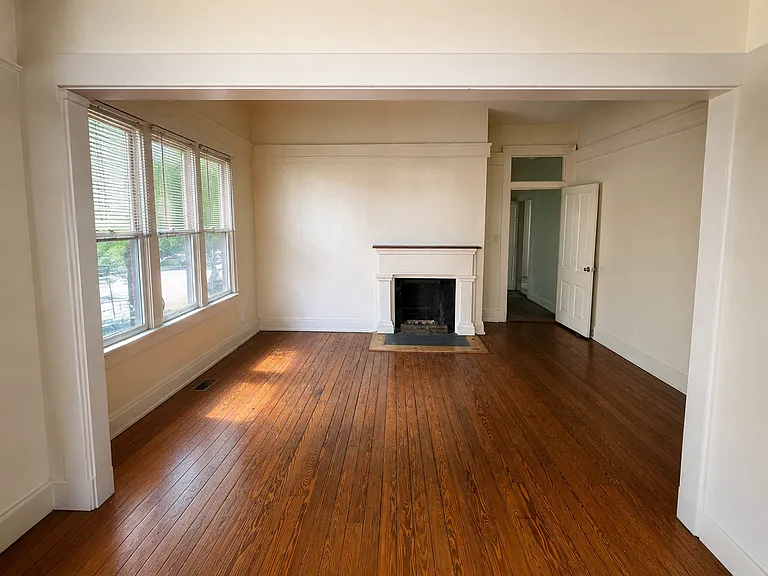 1010 Dauphin St #C — Photo 1