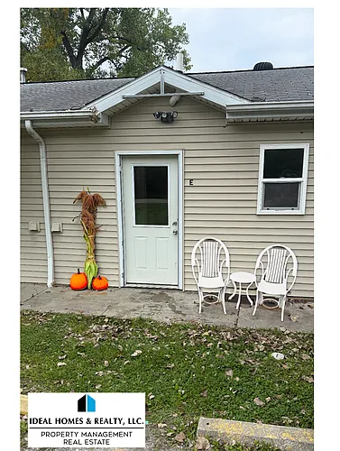 7200 N Lewis Rd Photo 1