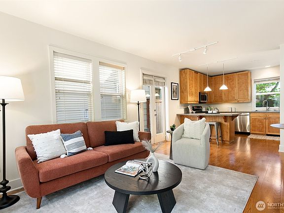 3rd image of 6318 5th Avenue NE #C