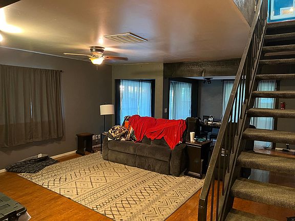 4th image of 7028 E 32nd St #32