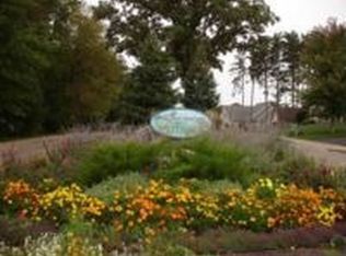 1005 Cardinal Cir, Hudson, WI 54016