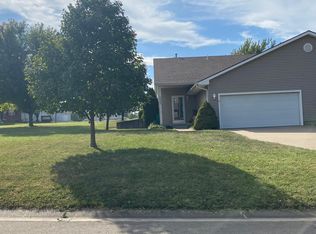 3439 SE Walnut Dr, Topeka, KS 66605