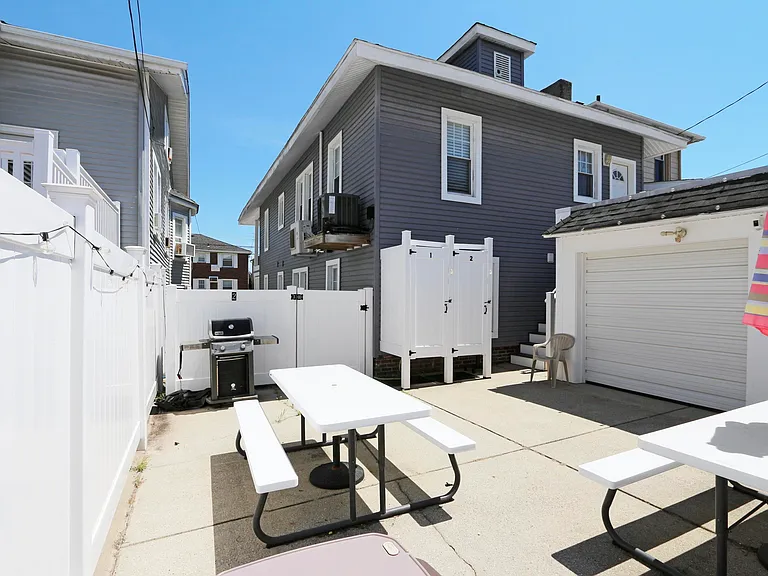 18 N Newark Ave #WINTER RENTAL — Photo 23