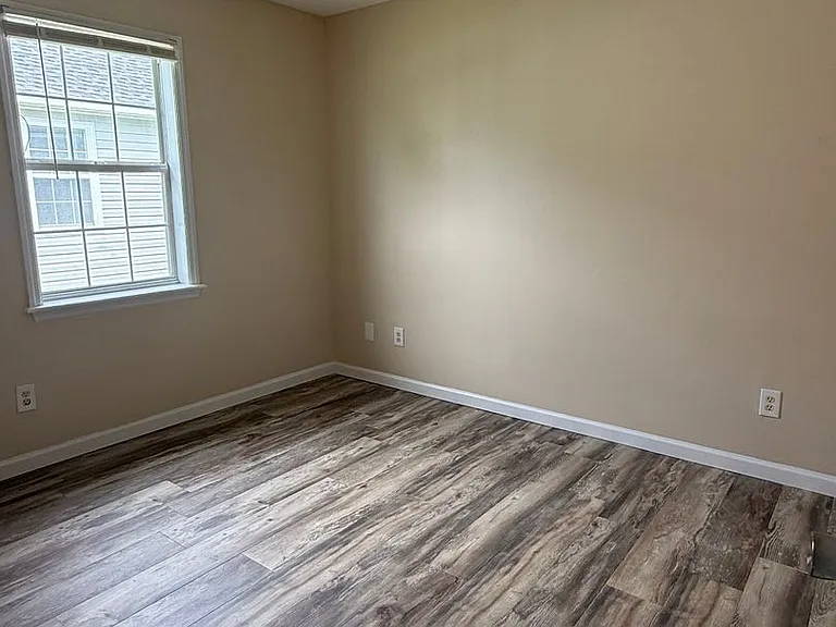 4069 Chadwyck Dr — Photo 7