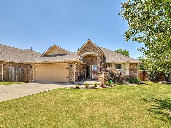 2nd image of 312 Starshine Dr