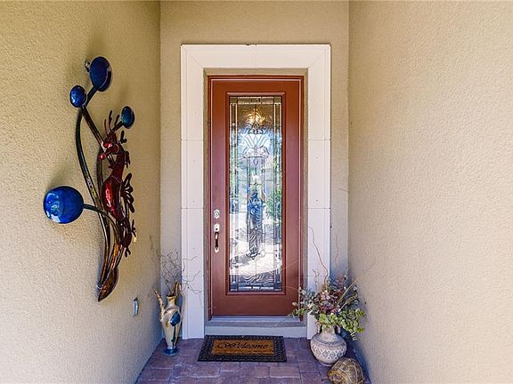 2nd image of 2402 Vaccaro Dr