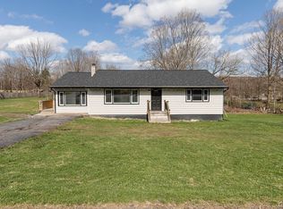 5960 Newport Rd, Camillus, NY 13031