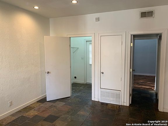 5th image of 14412 Brook Hollow Blvd