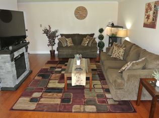 31 Church Grn APT 110, Taunton, MA 02780