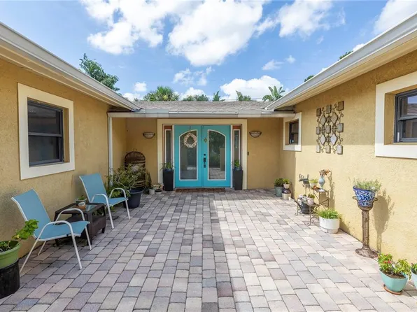 6456 30th Ave N, Saint Petersburg, FL 33710