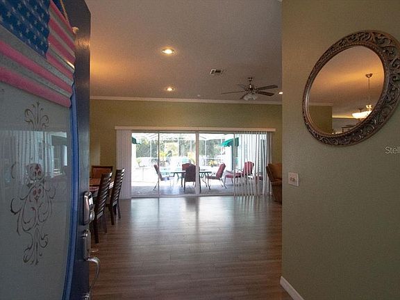 4th image of 120 Waldemar Ct SE