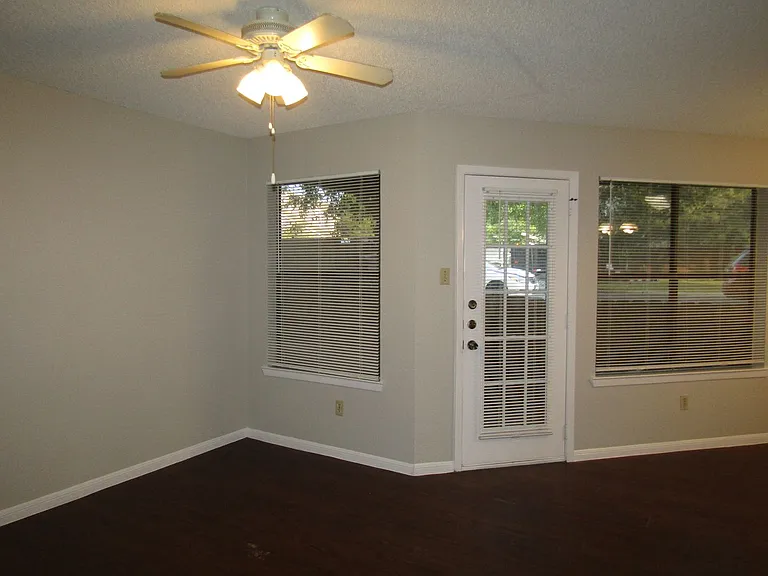 8909 Schick Rd — Photo 6