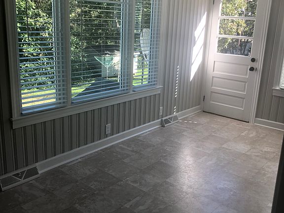 Office/sunroom/play/dining