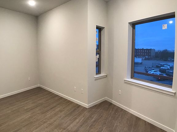 1802-n-5th-st-3-4-2