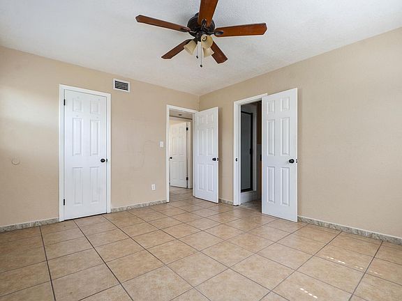 5th image of 102 Krueger St
