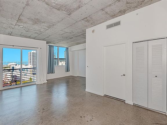 4th image of 133 NE 2nd Ave APT 1717