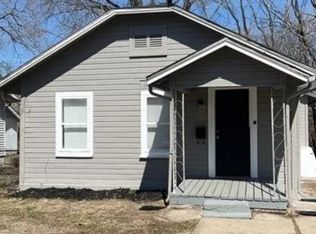 3004 E 72nd St, Kansas City, MO 64132