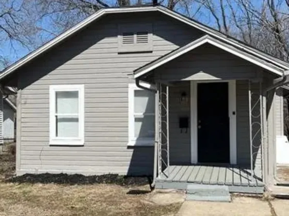 3004 E 72nd St, Kansas City, MO 64132