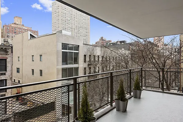 Sold by Compass | media 15