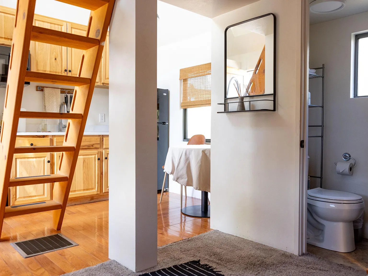 Studio, 280 sqft, $1,300 — Photo 4