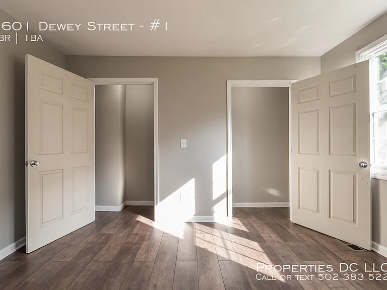 1601 Dewey St #1 — Photo 10