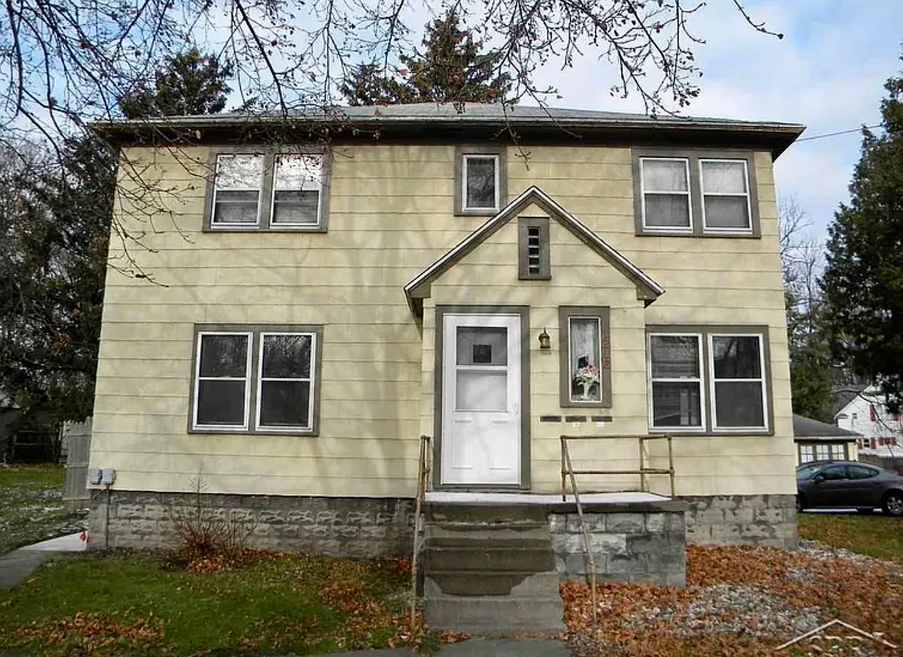 1216 Gratiot Ave — Photo 1