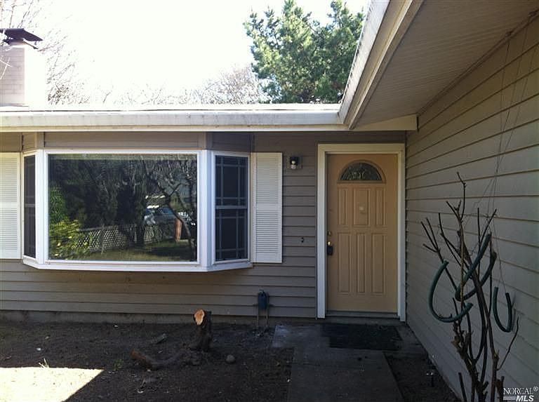 1st image of 110 Kenwood Ct